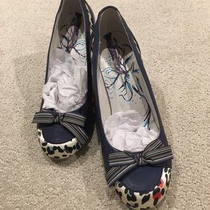 Brand new summer wedges size 6